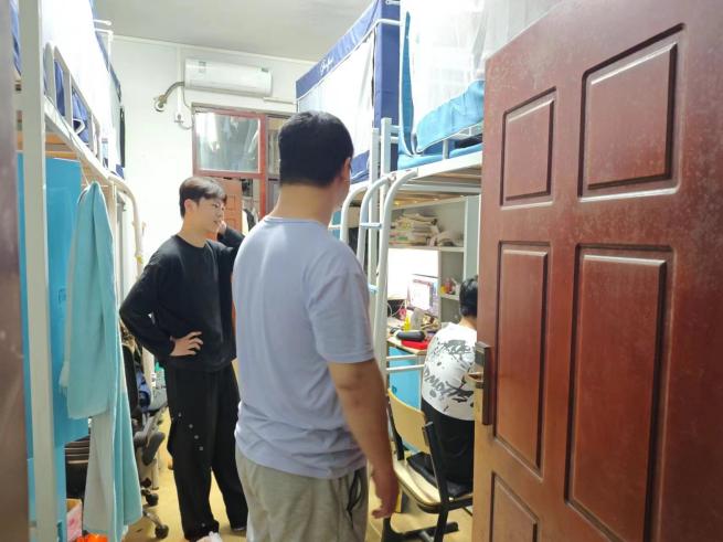 08cf4b46b9e9e085cb0efe5678bb9a7