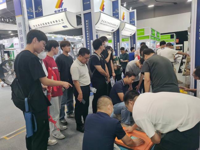 bb2e3965cf5fa3b80b1b8c891324d06