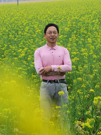 刘英.jpg 刘英.jpg